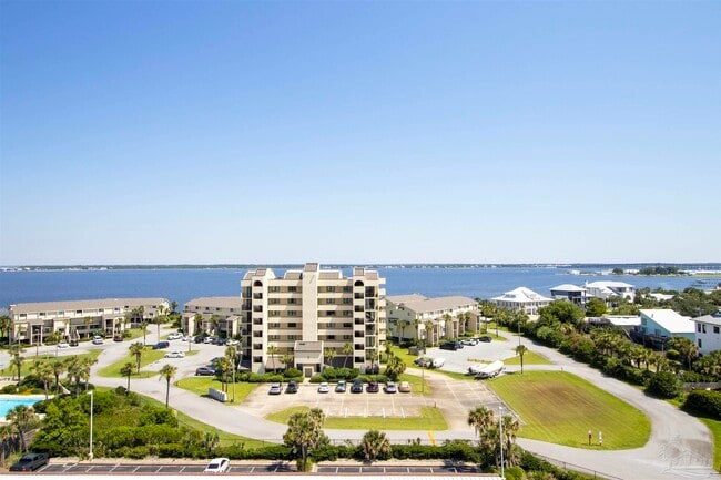 Building Photo - 800 Fort Pickens Rd