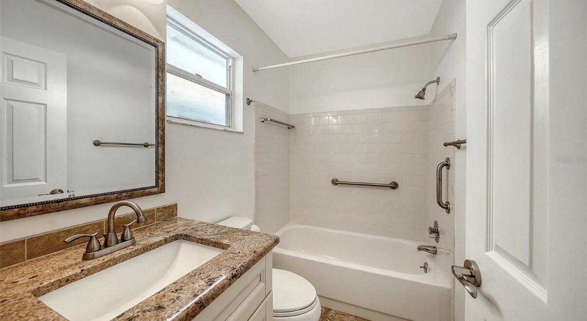 Building Photo - 2603 Riverbluff Pky