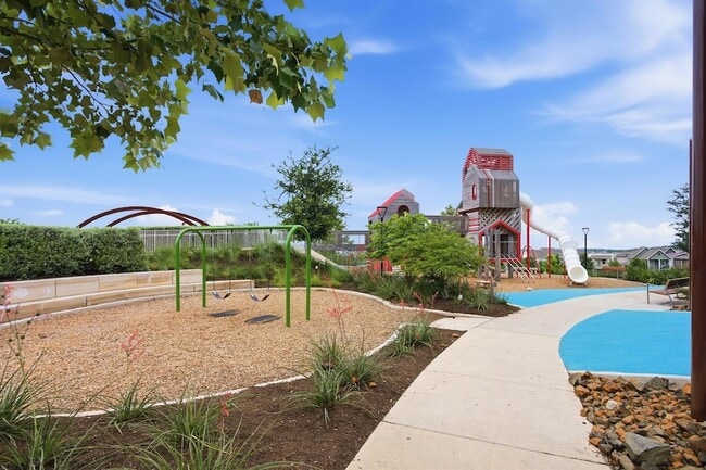 Building Photo - 8525 Leroi Dr