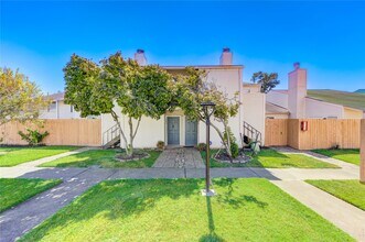 Building Photo - 6401 Deihl Rd