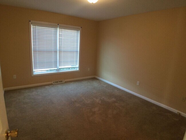 Building Photo - Christiansburg, 3 BR / 2 BA, August 14th