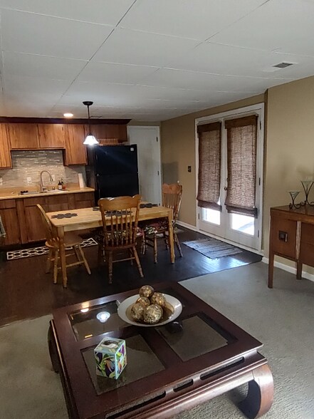 Building Photo - 5204 Roman Dr