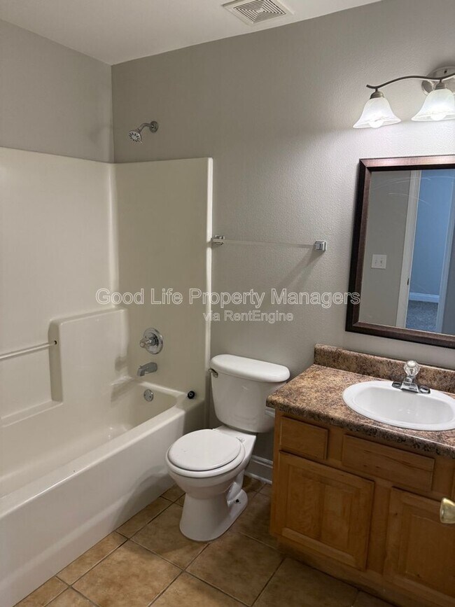 Building Photo - 8458 Chisholm Rd