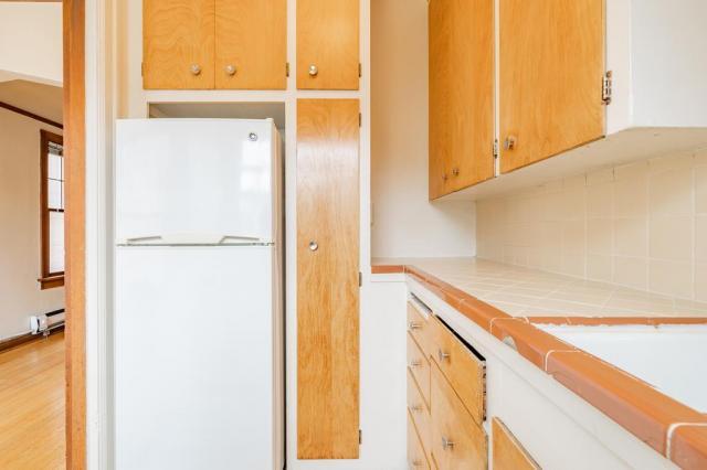 Building Photo - 0 bedroom in Seattle WA 98119