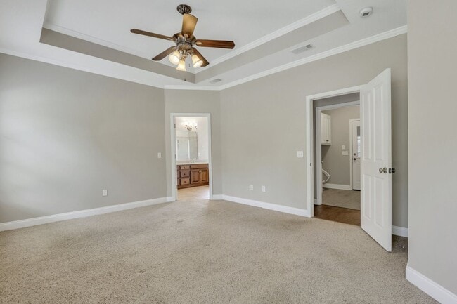 Building Photo - 1821 Old Carriage Trail