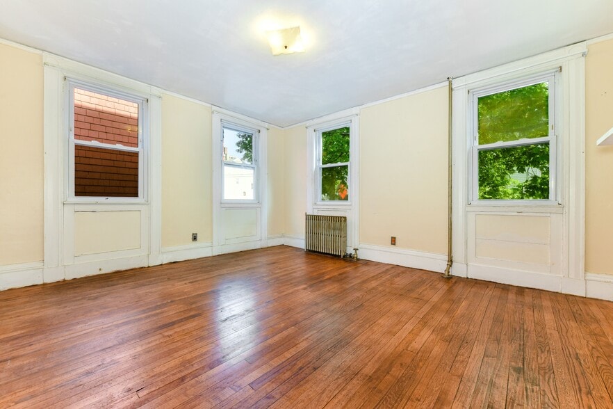 Building Photo - 21 Winter St