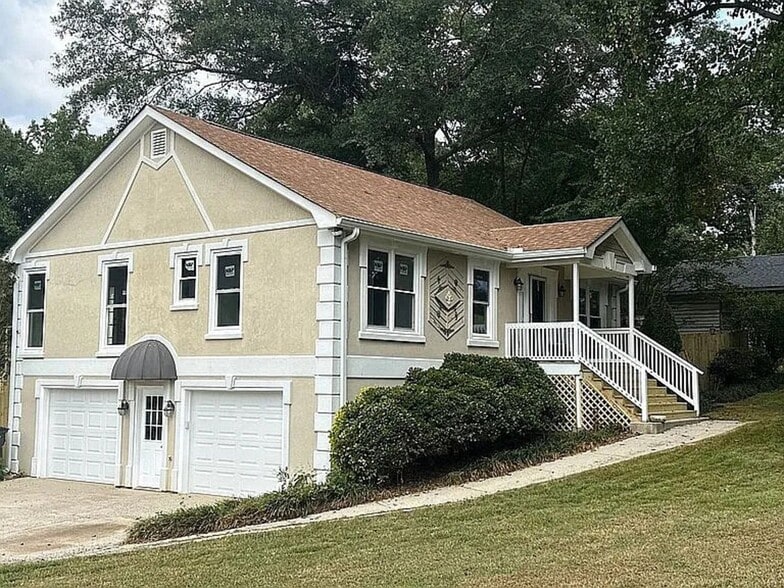 Building Photo - 4010 Milford Trail