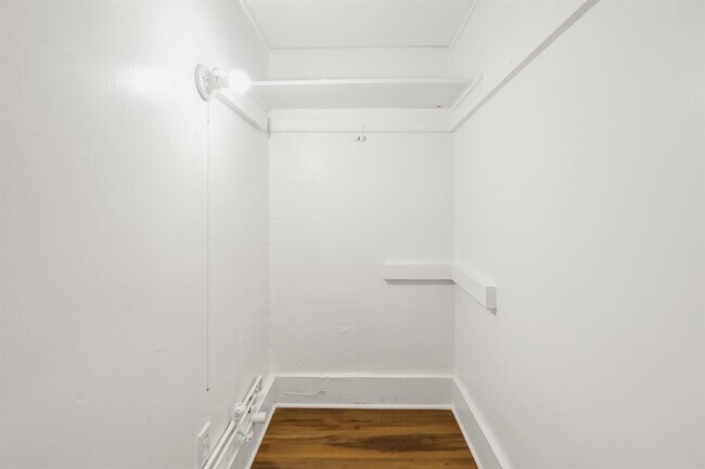 Building Photo - 2128 New York Ave
