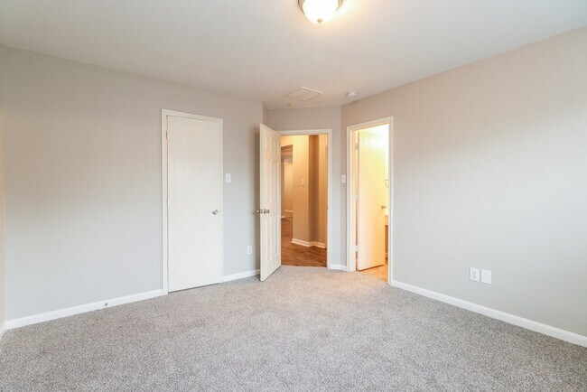 Building Photo - 21610 Forestlight Ct