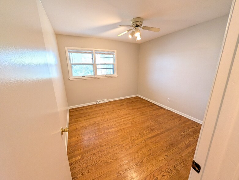 Building Photo - 7843 Jackson Ave