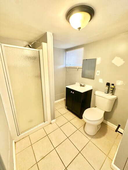 Building Photo - 308 W Almond St