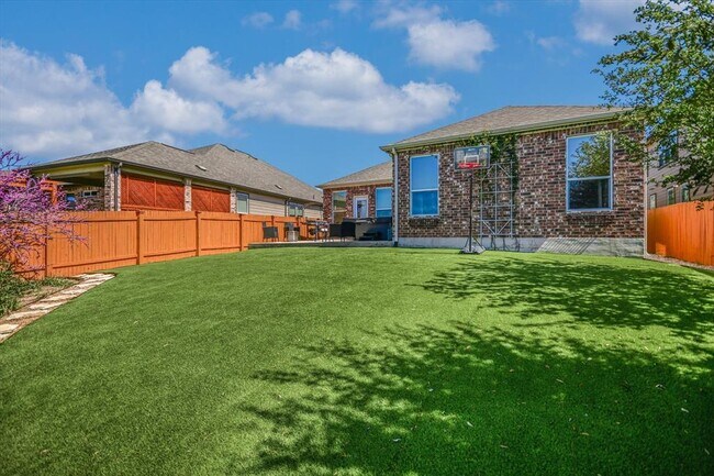 Building Photo - 7216 Kilday Cv