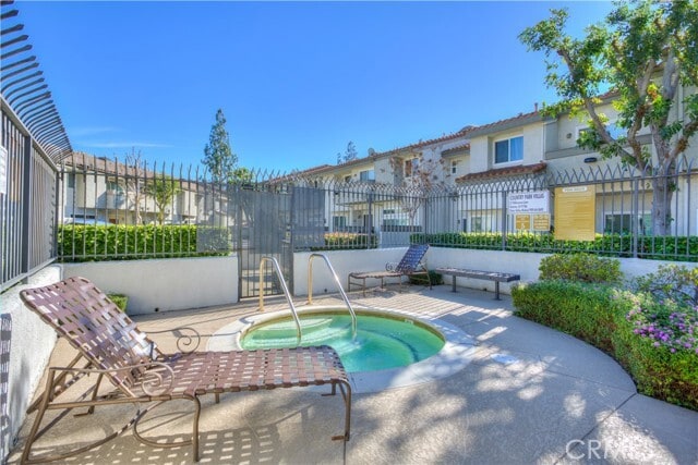 Building Photo - 52 Brownfield Ln