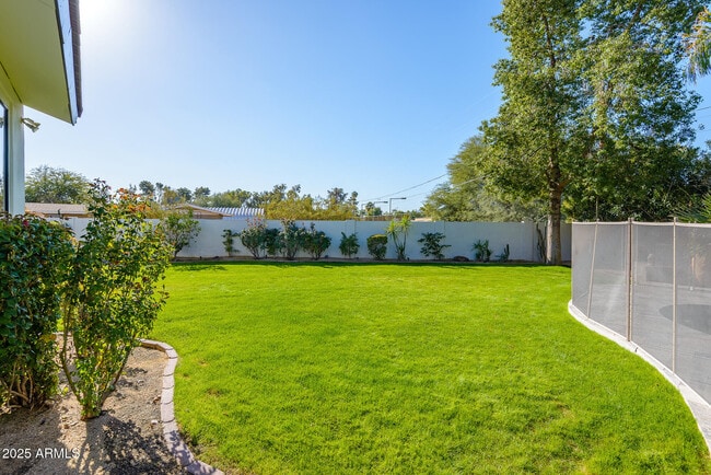 Building Photo - 11212 N Sundown Dr