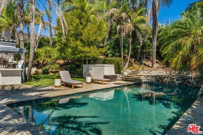 Building Photo - 3614 Malibu Country Dr
