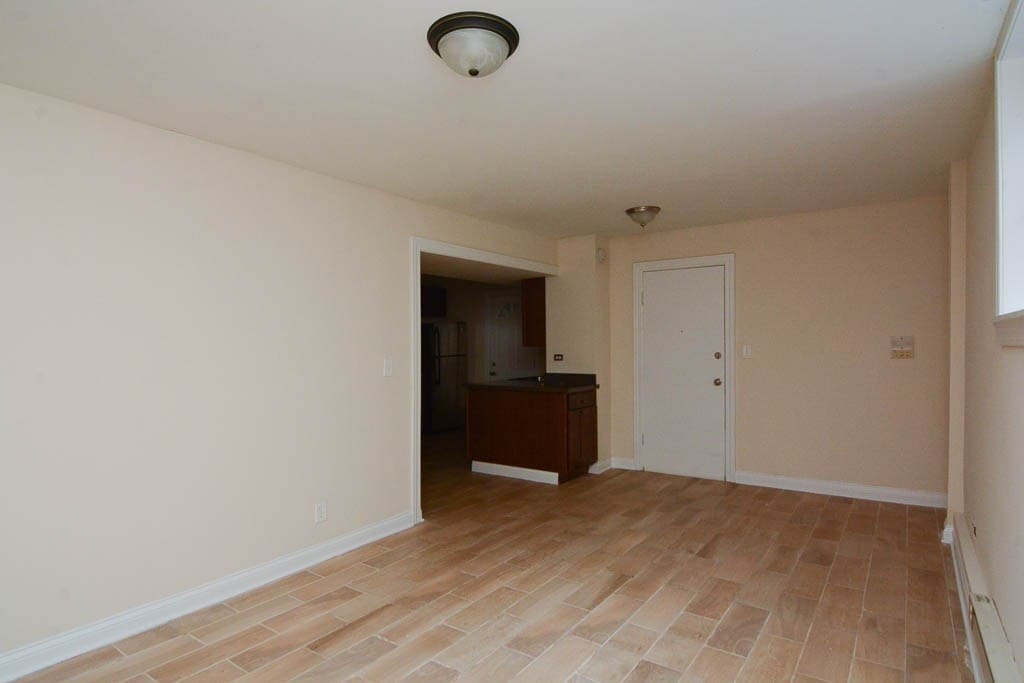 Building Photo - 3728 N Pine Grove Ave