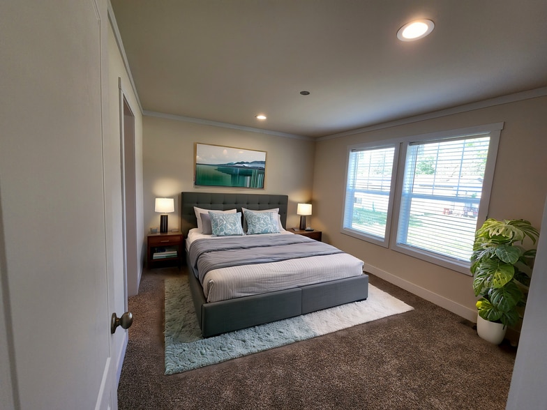 Building Photo - 17 Video Ct