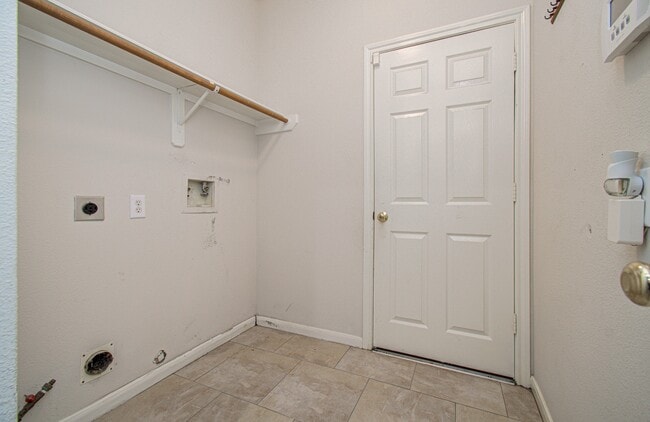 Building Photo - 3631 Sunset Meadows Dr