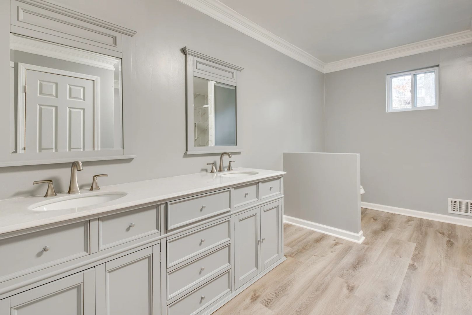 Building Photo - 2093 Breconridge Dr S W