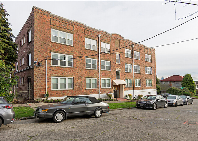 Primary Photo - 1404 3rd Ave N