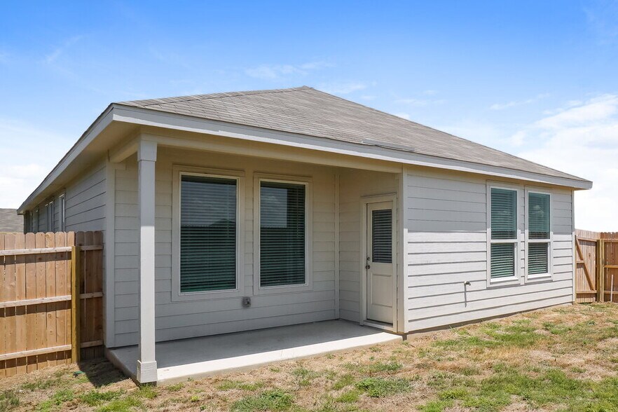 Building Photo - 610 Kayden Ct
