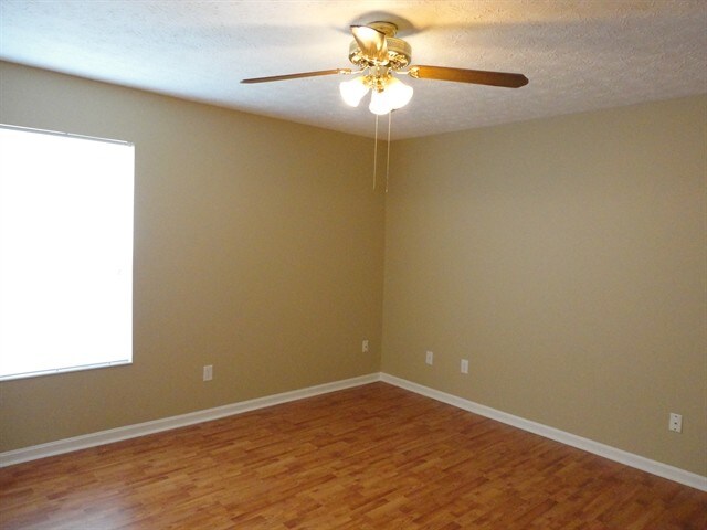 Building Photo - 4102 Loyala Chase Ln