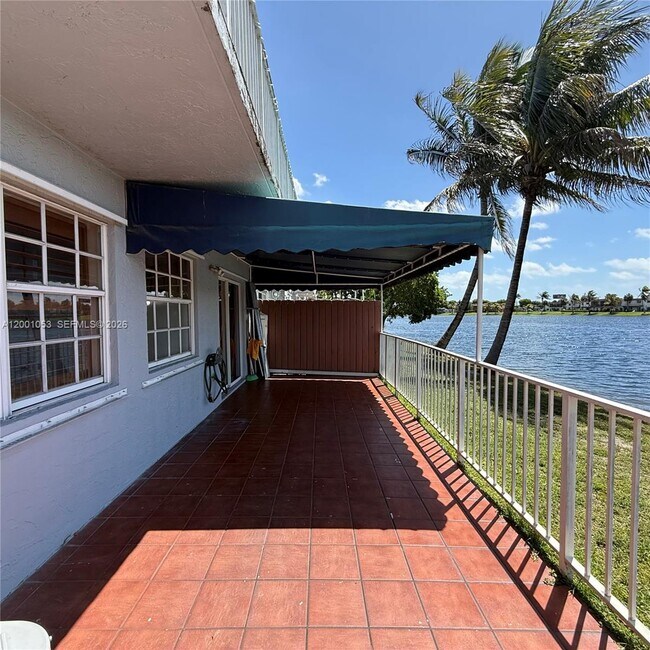 Building Photo - 6980 NW 173rd Dr