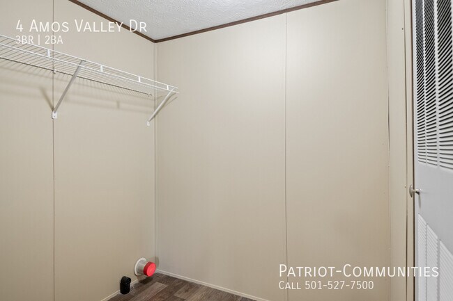 Building Photo - 4 Amos Valley Dr