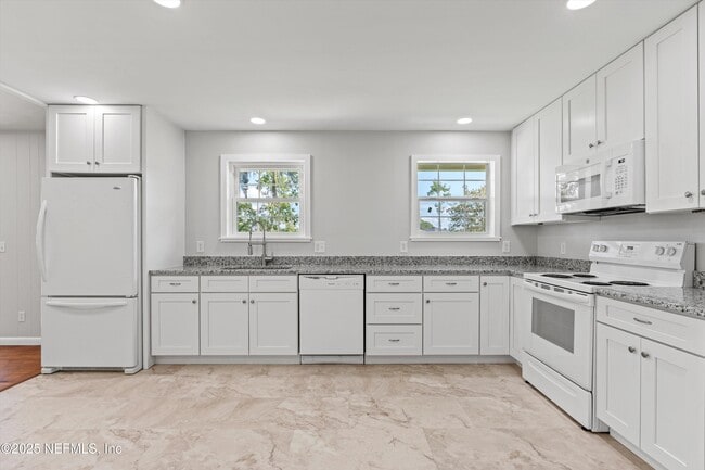 Building Photo - 5127 Lourcey Rd
