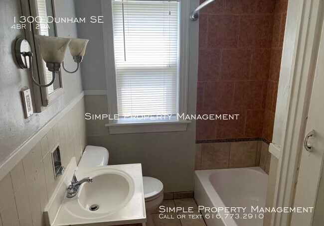Building Photo - Nice 4 bed, 2 Bath Lower!