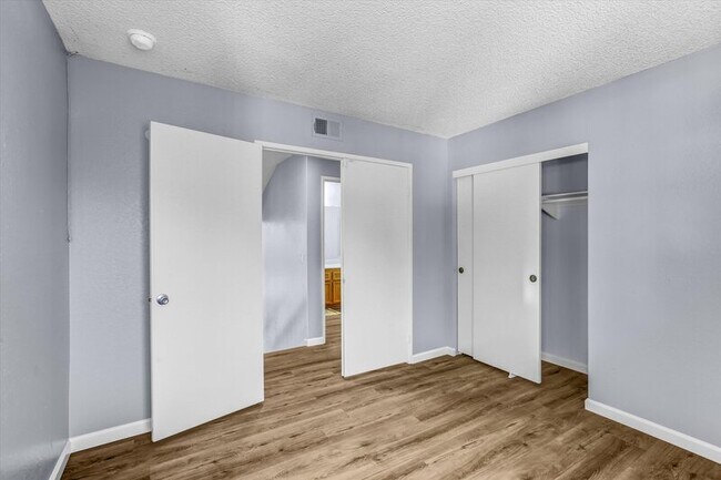 Building Photo - 625 Forester Ln