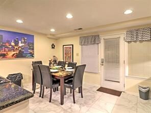 Building Photo - 843 Artwood Rd NE