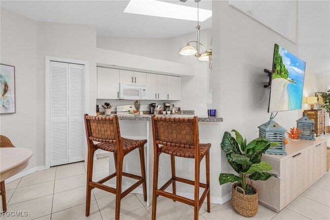 Building Photo - 5156 Mabry Dr