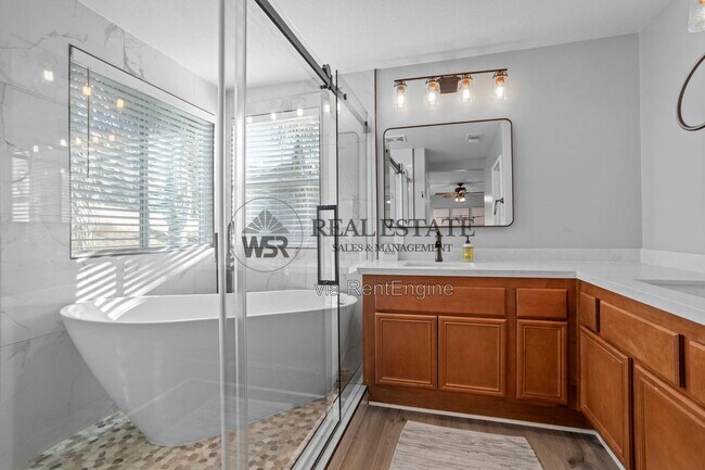Building Photo - 16704 Fox Trot Ln