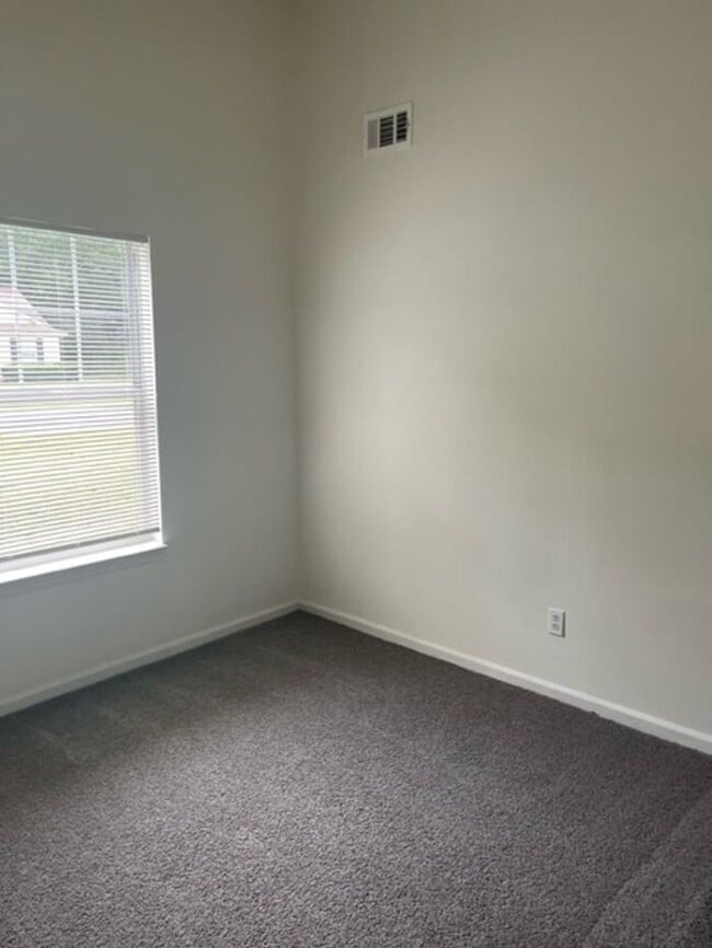 Building Photo - 203 Cypress Cove Ct