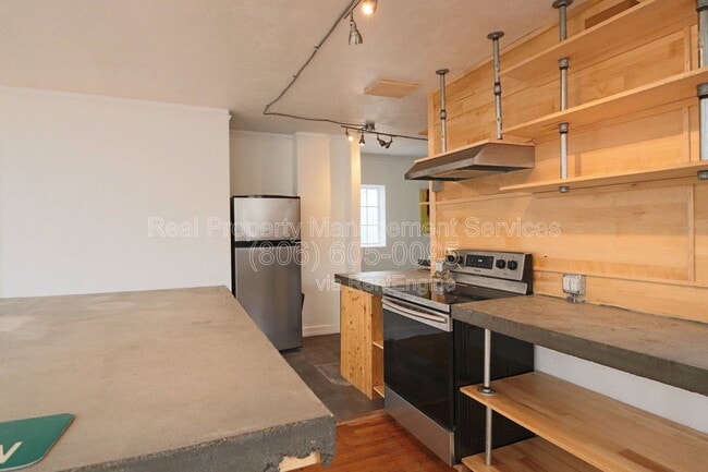Building Photo - 1312 Avenue J
