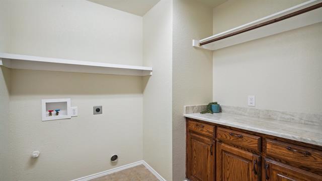 Building Photo - 613 W Sheila Cir