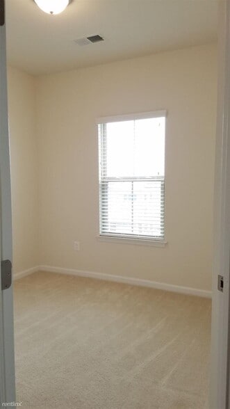 Building Photo - 9123 Landon House Ln