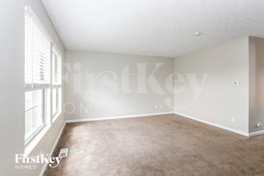 Building Photo - 560 Corral Gate Ct