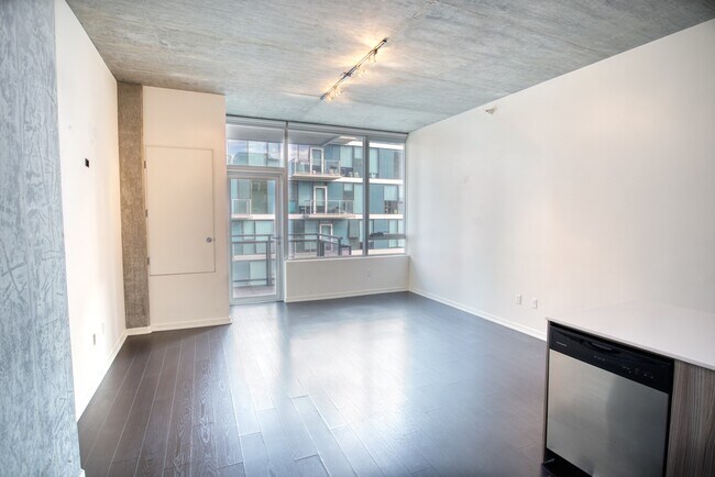 Building Photo - 1345 S Wabash Ave