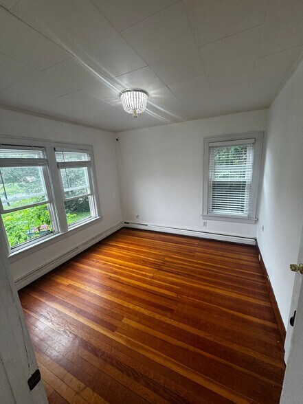 Building Photo - 47 E Gilson Ave