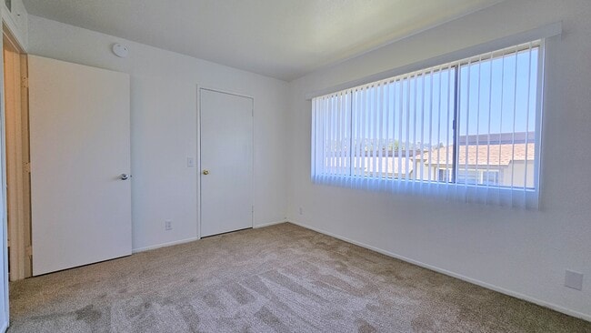 Building Photo - 2344 Canyon Park Dr