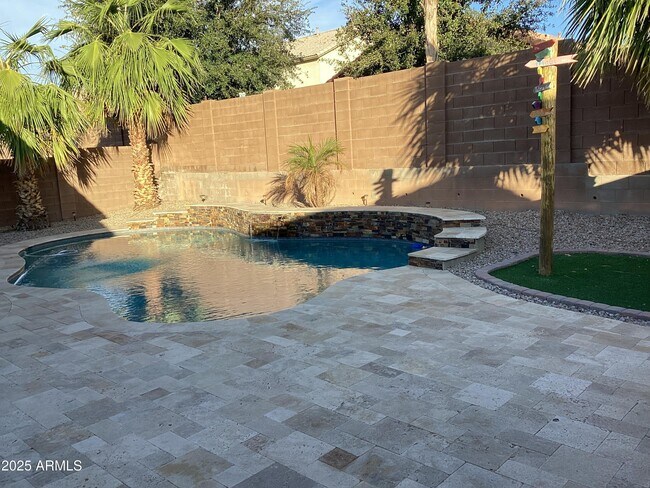 Building Photo - 18696 W Illini St