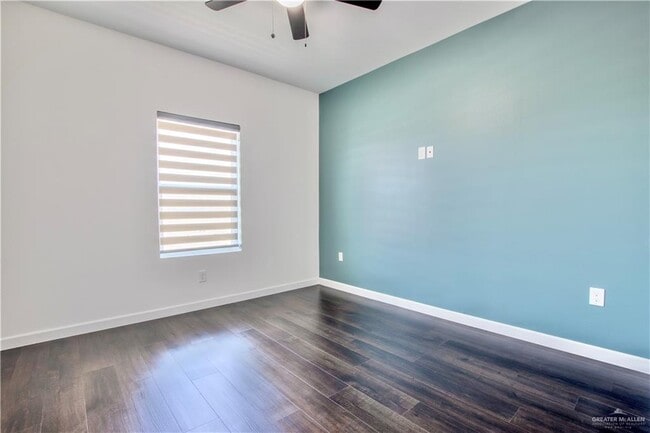 Building Photo - 23 Cassandra St