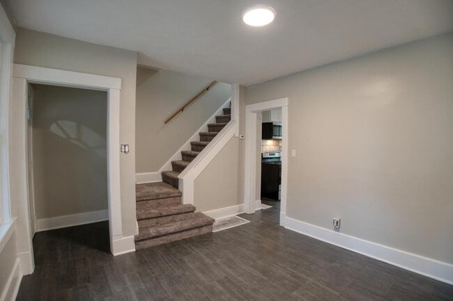 Building Photo - 4013 Bell St