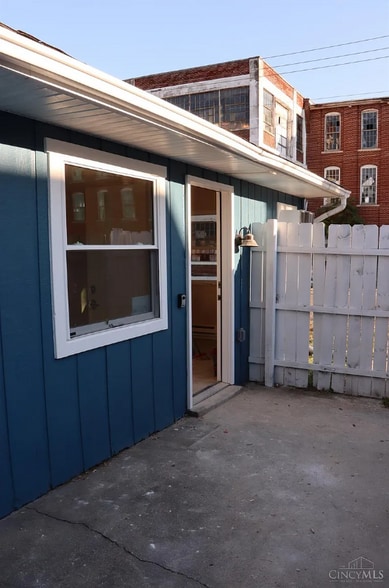 Building Photo - 680 Williams Ave