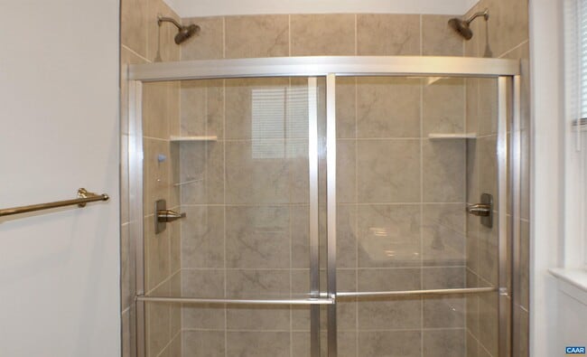 Building Photo - 2061 Lockwood Dr