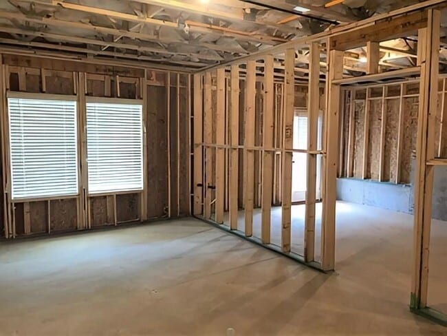 Building Photo - 1327 Elderwood Way