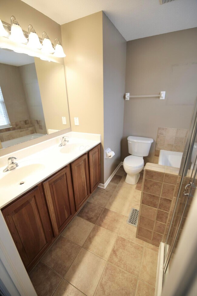 Building Photo - 7543 Ashley Meadow Dr