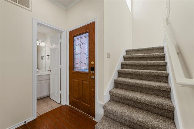 Building Photo - 4141 Hyer St